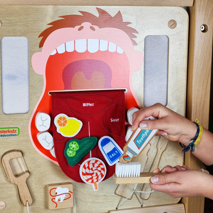 MASTERKIDZ Higiena Jamy Ustnej Ścienna Tablica Sensoryczna Flex Montes