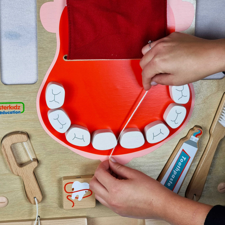 MASTERKIDZ Higiena Jamy Ustnej Ścienna Tablica Sensoryczna Flex Montes