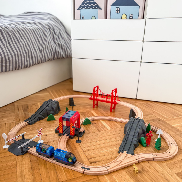 Tooky Toy Drewniana Kolejka Elektryczna Straż Pożarna Efekty Dźwiękowe