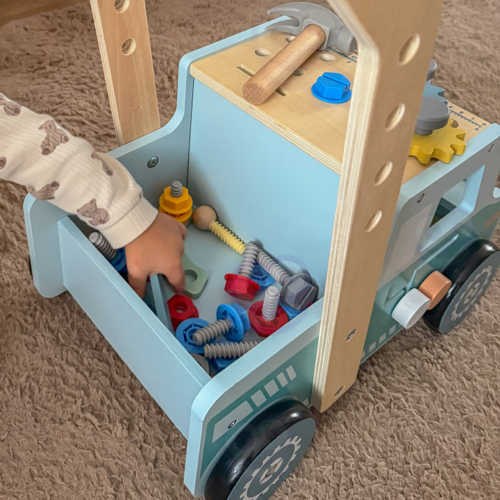 
						TOOKY TOY Drewniany Chodzik Samochód Mini Warsztat STEM
					